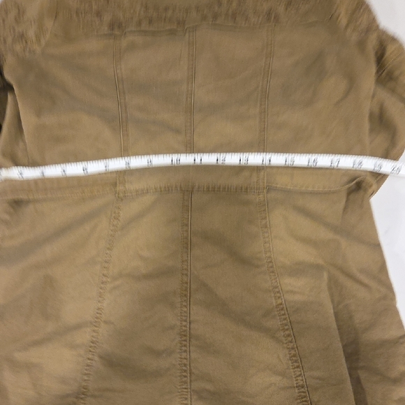 Stylish Women's Utility Jacket in Brown - Picture 10 of 11